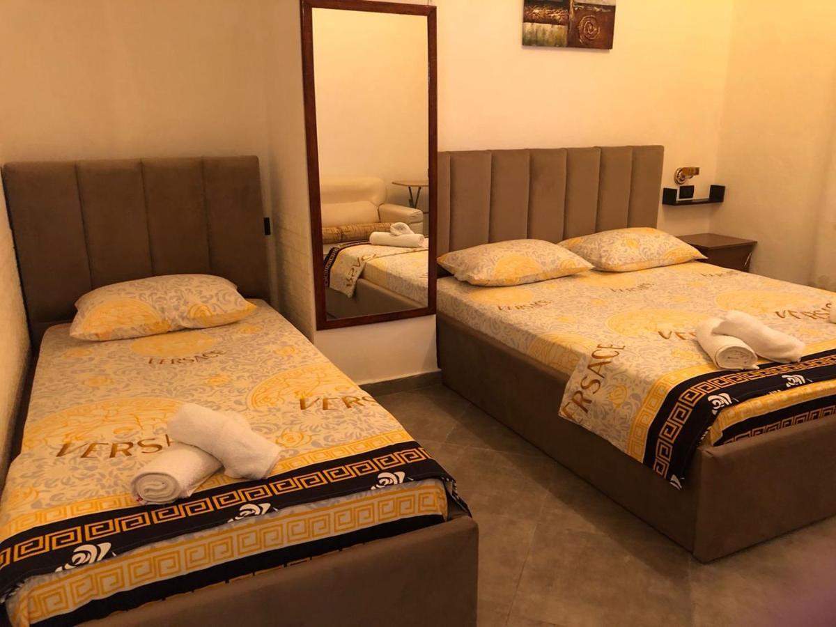 Fati Guest House Durrës 外观 照片