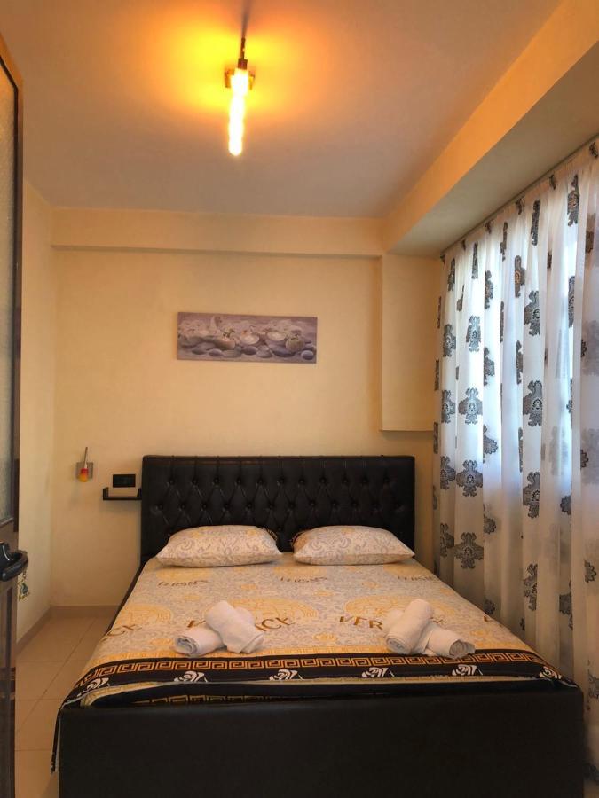 Fati Guest House Durrës 外观 照片