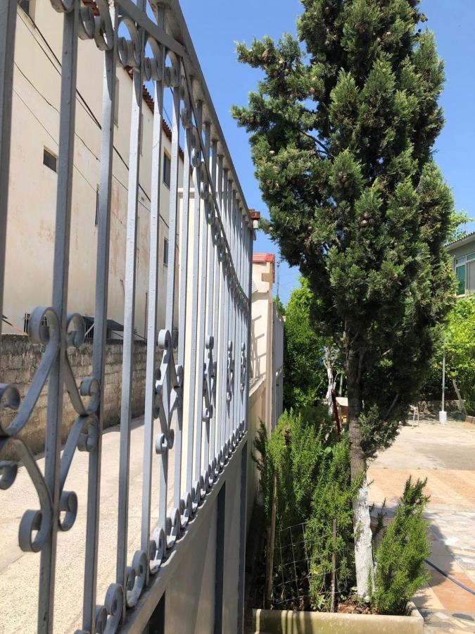 Fati Guest House Durrës 外观 照片