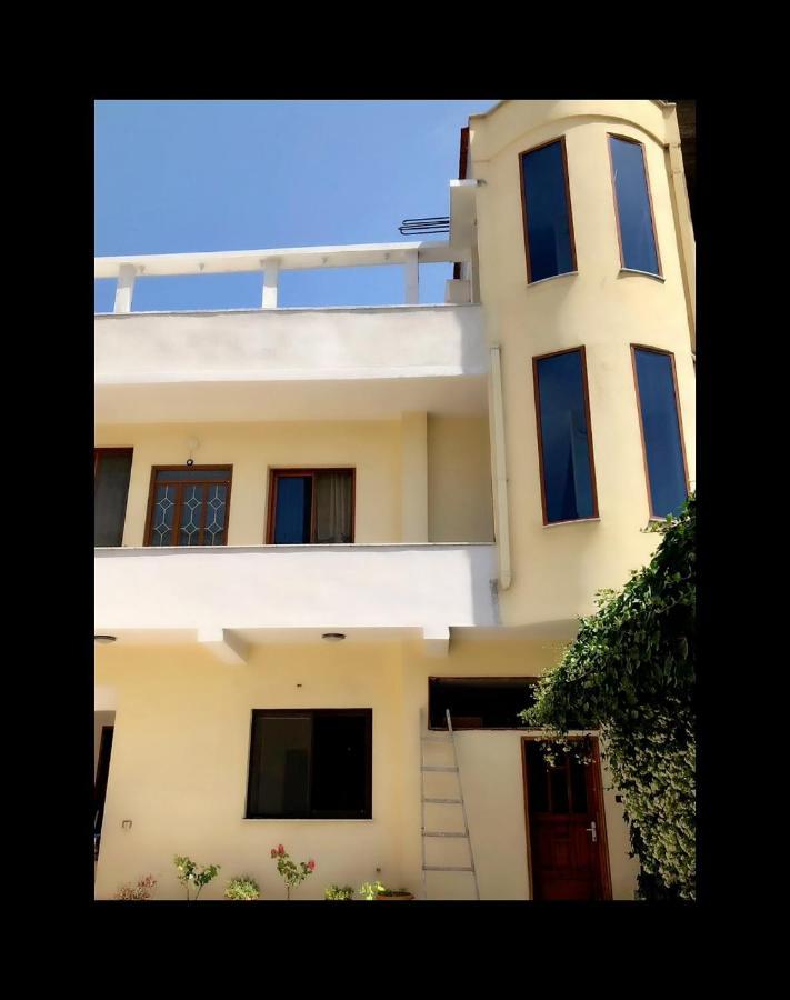 Fati Guest House Durrës 外观 照片